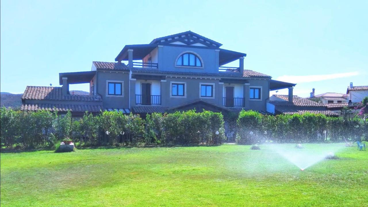 Villa Raffaello Porto San Paolo  Luaran gambar